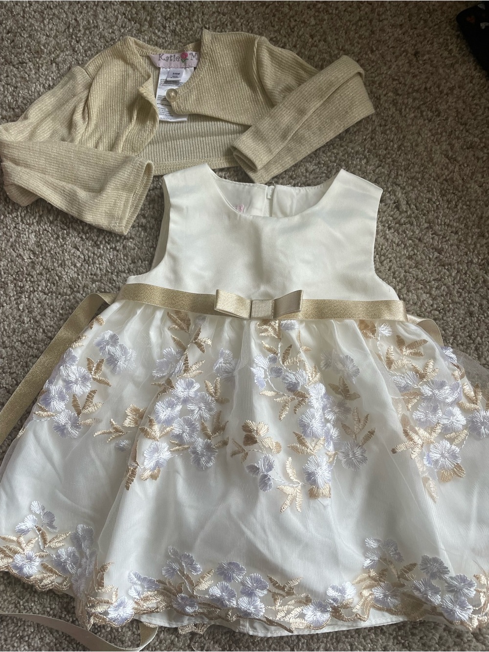 Katie m dress size 3-6 months